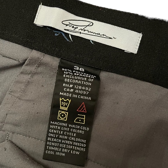 Greg Norman Golf Shorts - Picture 3 of 3